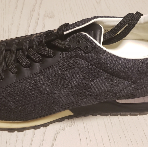 Louis Vuitton Run Away Sneakers - Picture 3 of 5